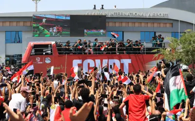Ratusan peminat sambut kepulangan Mesir selepas aksi terbaik Piala Dunia