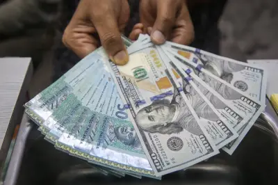 Ringgit Ditutup Rendah Menanti Data Inflasi AS, Ketegangan Asia Barat