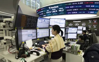 Saham Asia naik didorong lonjakan semikonduktor, minyak melonjak akibat perang Teluk