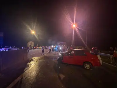 Sarawak: Dua maut dalam nahas berasingan, seorang terbakar, seorang tersepit