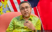 Adly Zahari kekal sokong Ab Rauf Yusoh sebagai KM Melaka