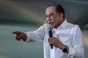 Anwar gesa pengundi Johor undi kerajaan lindungi kepentingan rakyat