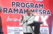 Anwar ikrar selesaikan isu perumahan generasi kedua Felda sebelum tamat penggal