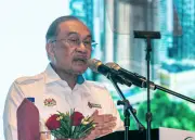 Anwar Seru Pelaburan Besar-besaran dan Kerjasama Serantau Pacu Peralihan Tenaga ASEAN