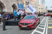 Anwar tambah RM10 juta dana ganti teksi, tawar skim khas Proton S70