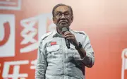 Anwar ucap tahniah kepada BN atas kemenangan di Johor, ajak bergerak ke depan