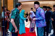 Anwar ucap tahniah kepada Sultan Brunei sempena ulang tahun ke-80