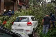 Bangunan runtuh di Mumbai bunuh enam orang, lima kanak-kanak