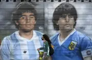 Dari pelekat beku ke kerusi bertuah, peminat Argentina hayati tahyul Piala Dunia