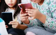 Hampir 4.9 Juta Akaun Media Sosial Bawah 16 Tahun Dipadam di Indonesia