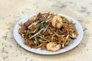 Kajang Ada 'Char Kway Teow' Penang? Stall Ini Bawa 'Wok Hei' dan Rasa Pulau Pinang