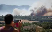 Kebakaran hutan ancam Costa Brava, Portugal mohon bantuan