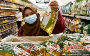 Kementerian perketat penguatkuasaan, guna aplikasi eCOSS jamin bekalan minyak masak bersubsidi