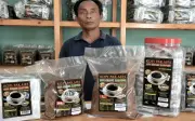 Kempen pilihan raya Johor tingkatkan perniagaan kopi Pak Ajes