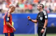 Kontroversi Pengadil dan VAR: Sebahagian daripada Keindahan Bola Sepak