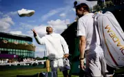 Kyrgios cerca umpire dalam kemunculan semula Wimbledon yang kontroversi