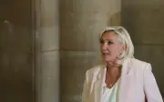 Le Pen dikenakan tahanan rumah, calon presiden diragui