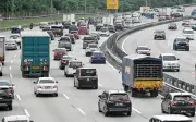 Lebih 300,000 pengundi dijangka merantau ke Johor untuk mengundi
