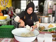 Makang Sedak di Puchong: Sarapan Terengganu Tradisional Yang Laris