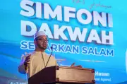 Menteri galak solat Jumaat di pusat beli belah seluruh negara
