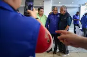 Pemimpin Utama BN Berkumpul di Pusat Operasi Johor Pantau Keputusan PRN