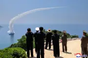 Pemusnah Kang Kon Korea Utara lancar peluru berpandu selepas kemalangan botched