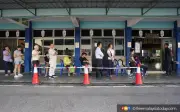 Pengundi kali pertama teruja, mula beratur seawal 6 pagi