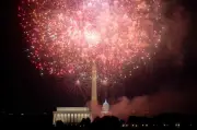 Pertunjukan Bunga Api Raksasa Trump 'Freedom250' Timbulkan Kebimbangan Kesihatan