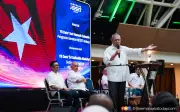 Pilih sesiapa kecuali PH, Saifuddin pesan pengundi Johor
