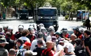 Polis Albania guna gas pemedih mata bantah projek berkaitan Trump