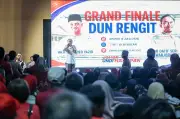 PRN Johor: Anwar janji tingkat fasiliti kesihatan, air bersih di Rengit