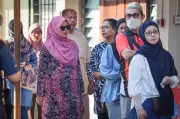 PRN Johor: Menteri, Timbalan Menteri Antara Pengundi Awal