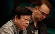 Senator Pro-Duterte didakwa rasuah menjelang perbicaraan pemecatan