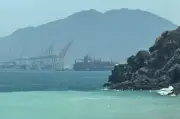 Serangan Terburuk AS-Iran Gegar Timur Tengah Sejak Gencatan April