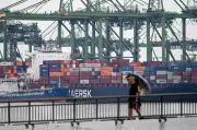 Singapura umum pakej sokongan S$900 juta bantu rakyat hadapi ketidaktentuan global