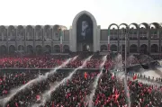 Solat Jenazah untuk Khamenei pada Hari Kedua Upacara Pengebumian Iran