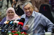 Tiada 'Bangkok Move' atau 'Dubai Move': BN kekal setia pada Kerajaan Perpaduan hingga akhir Parlimen ke-15