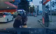 Tiada musuh, tak hutang along: YouTuber bingung diserang di stesen minyak