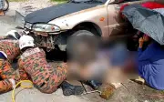 Wanita cedera kaki tersepit bawah kereta bergerak sendiri di Ipoh