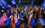 Zahid umum BN menang PRN Johor, pertahan mandat dengan 40 kerusi