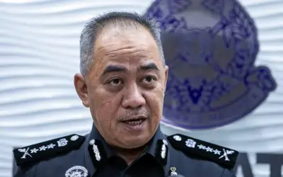 Lelaki maut ditembak polis selepas cuba serang dengan parang