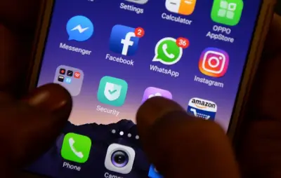 Menteri PH perlu balas WhatsApp dan panggilan demi akauntabiliti