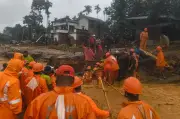 Banjir dan tanah runtuh monsun di India: Lebih 100 maut, ribuan dipindahkan